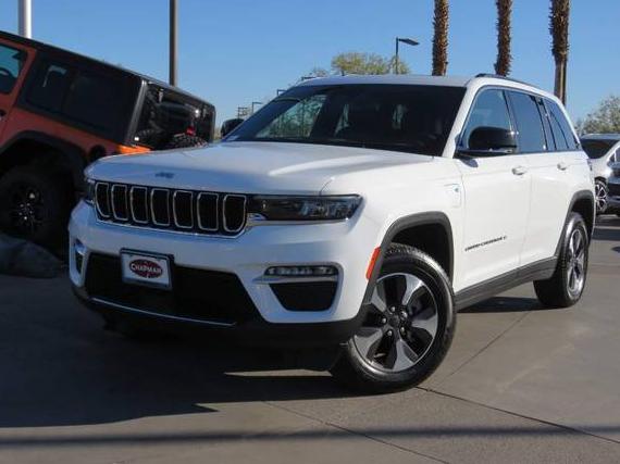 JEEP GRAND CHEROKEE 2024 1C4RJYB68RC120256 image